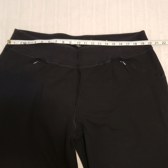 ActiveZone Essentials Wide Leg Athletic Pants - Picture 8 of 16